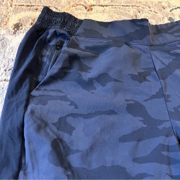 ATHLETA Brooklyn Textured Joggers Blue‎ Camo Size 10 - Picture 3 of 10